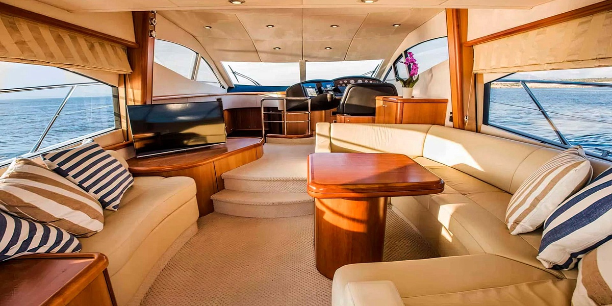 Аренда моторной яхты Sunseeker 52 на Миконосе, Греция